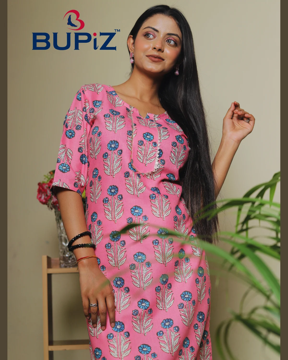 Rayon Blend Straight Solid Kurta - Image 4